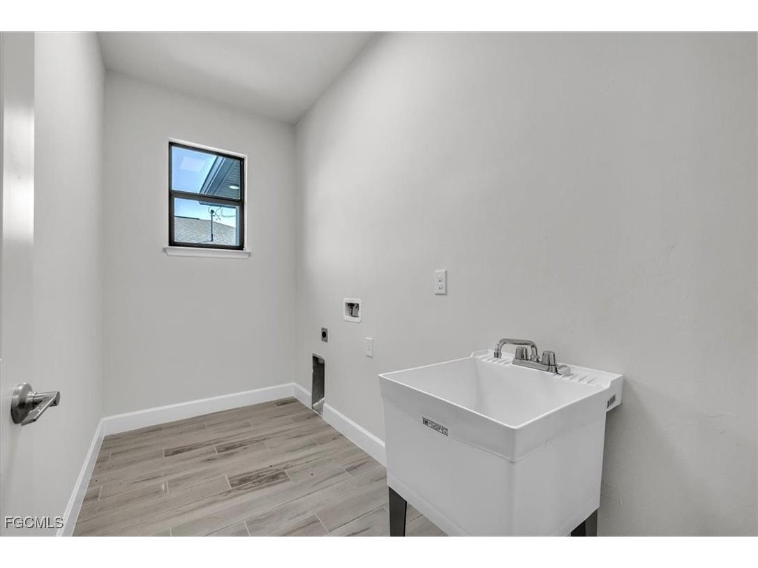 459 NE 2nd Place Cape Coral FL 33909 225033889 image27