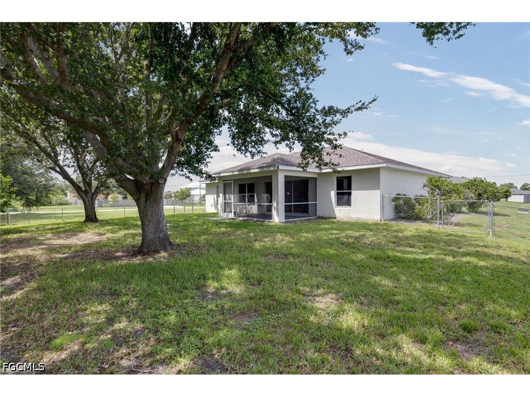 459 NE 3rd Avenue Cape Coral FL 33909 2026030851 image19