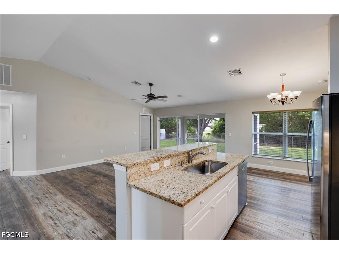 459 NE 3rd Avenue Cape Coral FL 33909 2026030851 image5