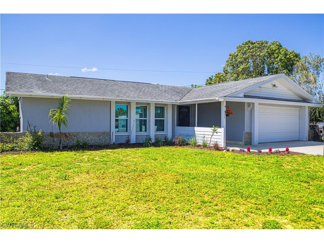 4590 27th Court SW Naples FL 34116 223034985 image1