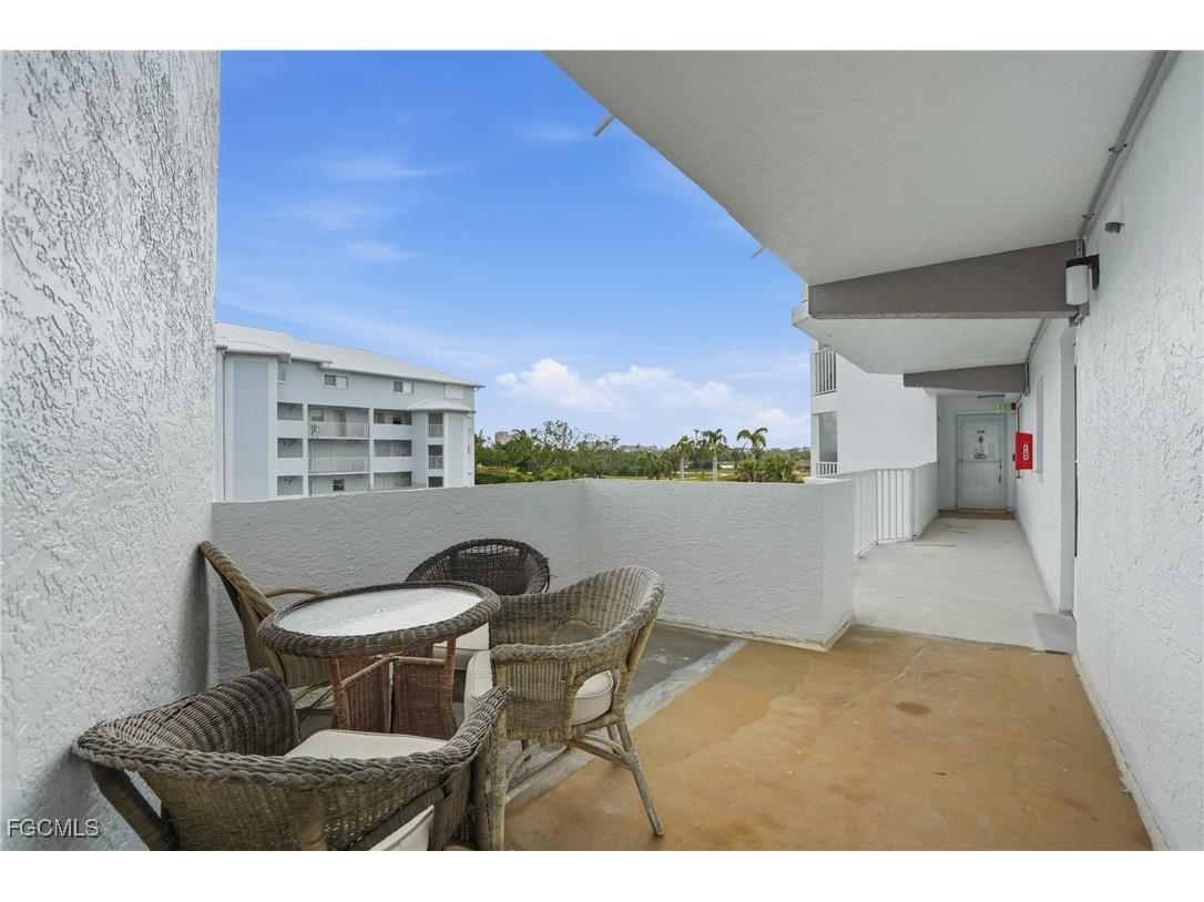 4591 Bay Beach Lane #294 Fort Myers Beach FL 33931 2025022764 image3