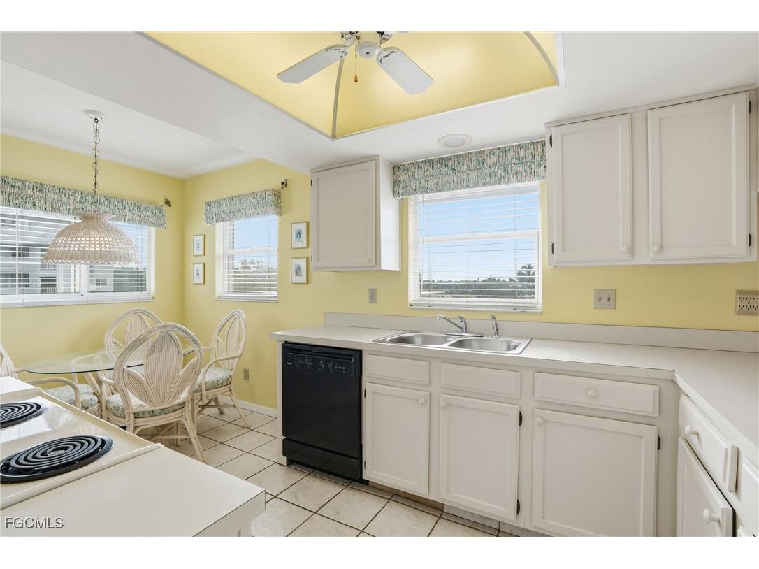 4591 Bay Beach Lane #294 Fort Myers Beach FL 33931 2025022764 image9