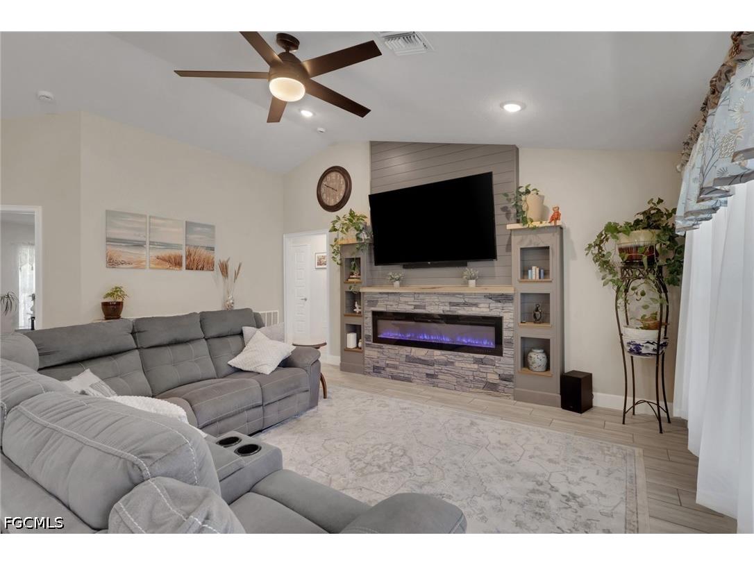 4597 Kenvil Drive North Port FL 34288 2026028322 image9
