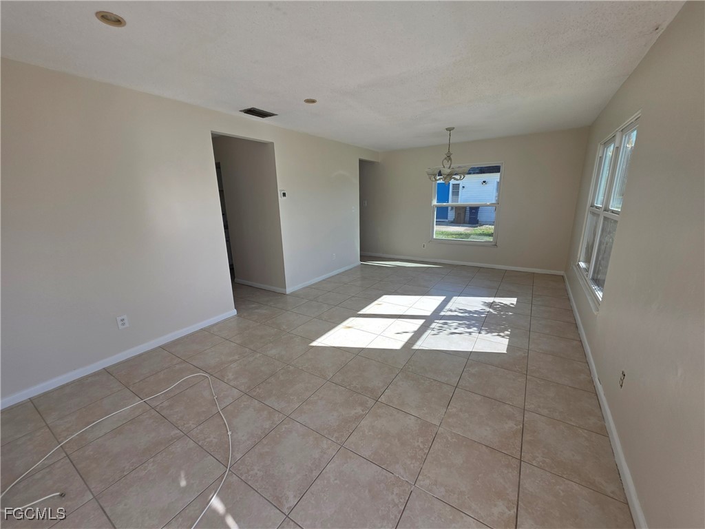46 Hamlin Court Lehigh Acres FL 33936 2025024255 image2