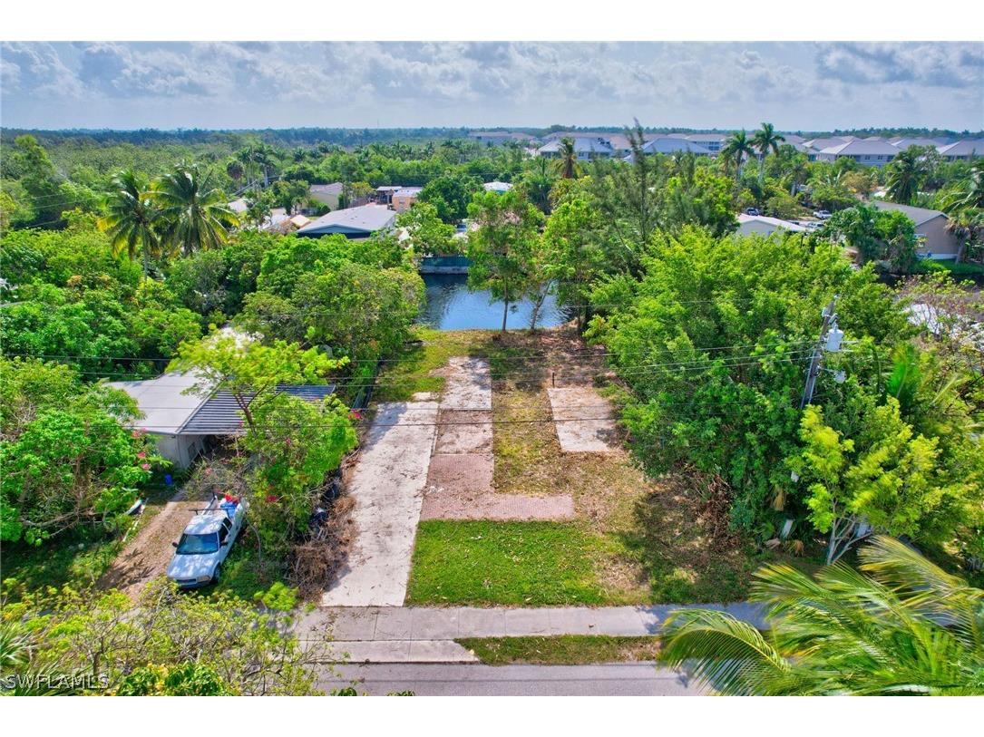 46 Moon Bay Street Naples FL 34114 224043884 image1