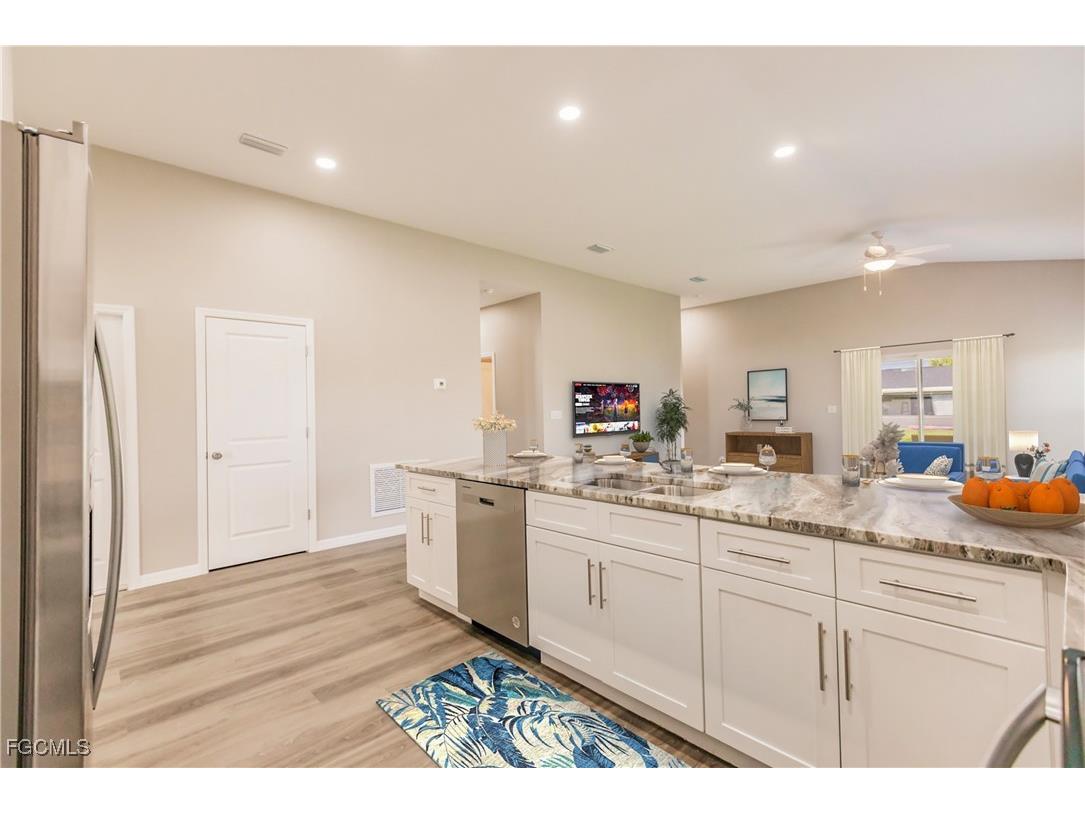 46 NE 4th Street Cape Coral FL 33993 2025000386 image4