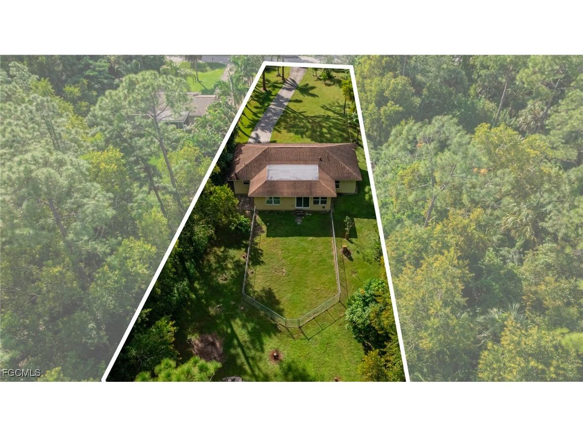 460 3rd Street SW Naples FL 34117 2025015628 image6