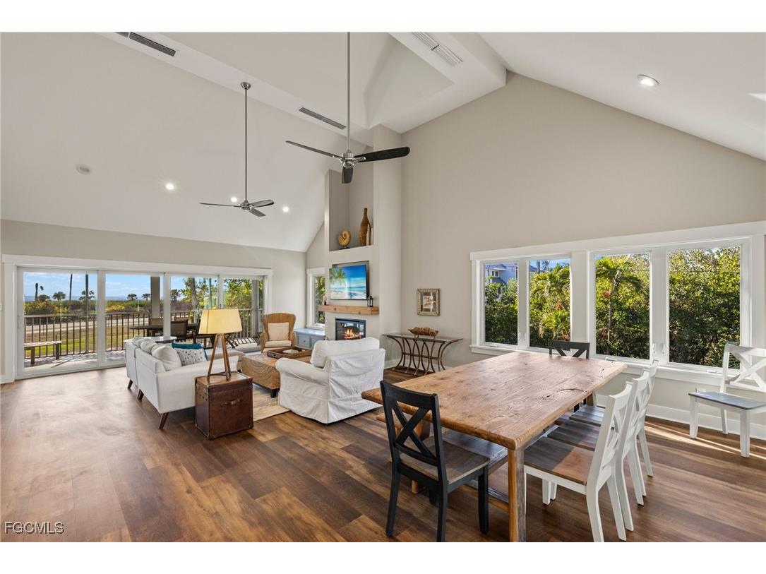 460 E Gulf Drive Sanibel FL 33957 2025019649 image10