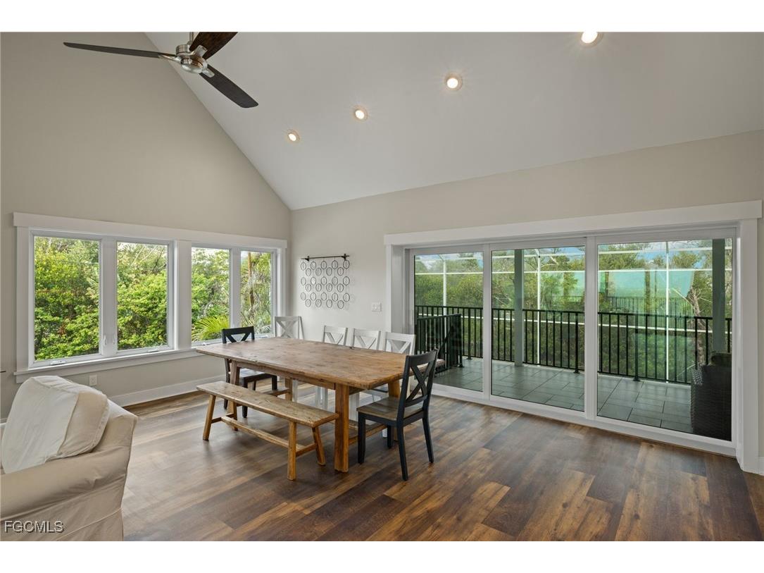 460 E Gulf Drive Sanibel FL 33957 2025019649 image11