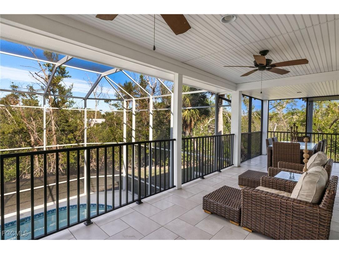 460 E Gulf Drive Sanibel FL 33957 2025019649 image12