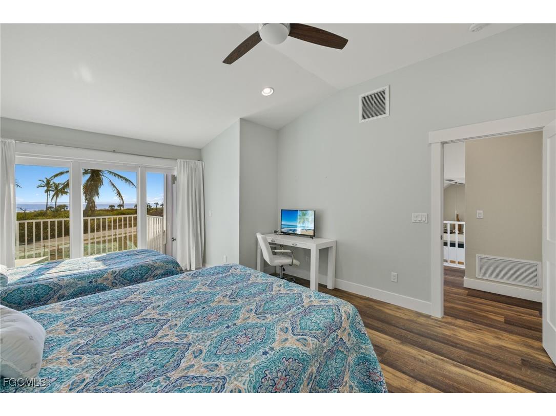 460 E Gulf Drive Sanibel FL 33957 2025019649 image33