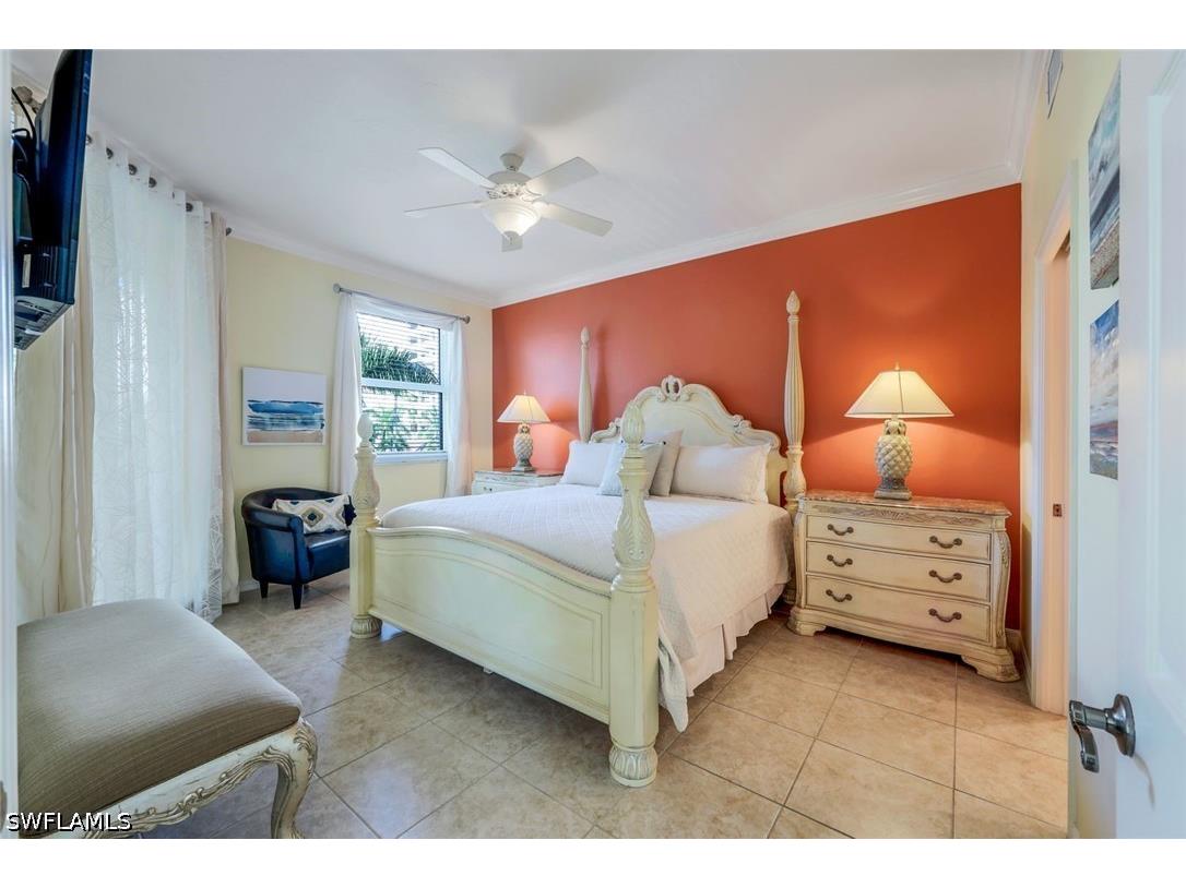 460 Launch Circle #301 Naples FL 34108 226018430 image6