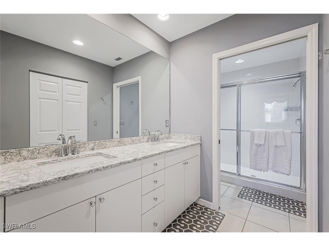 460 Launch Circle #201 Naples FL 34108 225066375 image10