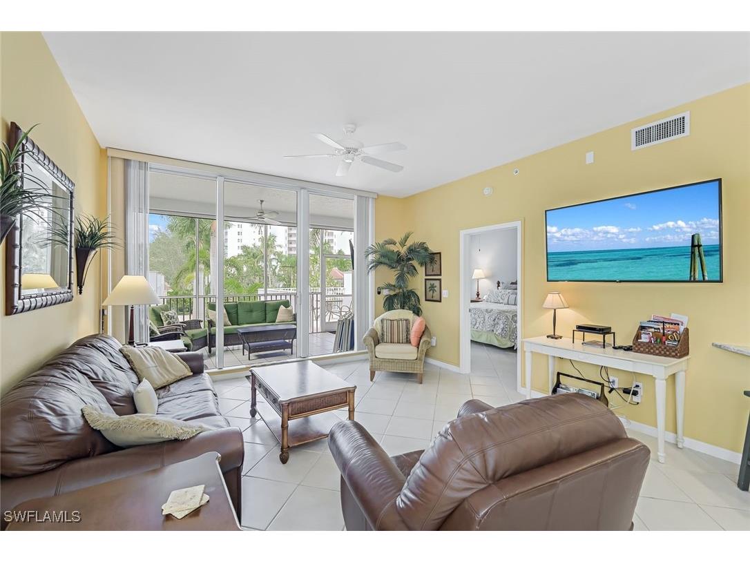 460 Launch Circle #201 Naples FL 34108 225066375 image2