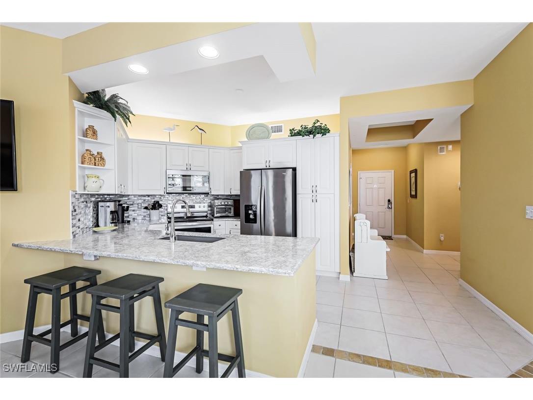 460 Launch Circle #201 Naples FL 34108 225066375 image4