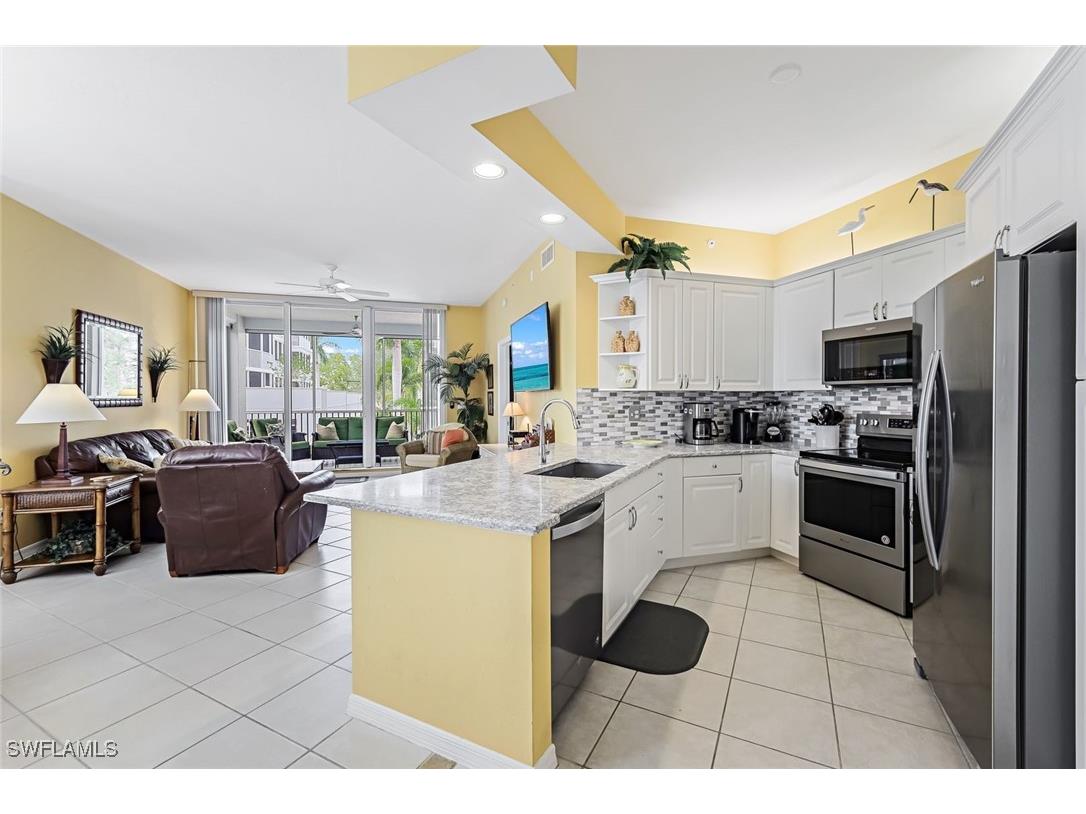 460 Launch Circle #201 Naples FL 34108 225066375 image5