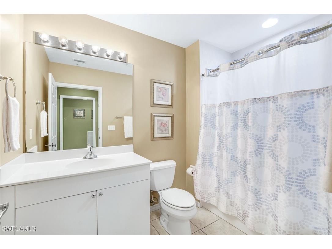 460 Launch Circle #202 Naples FL 34108 225067430 image15