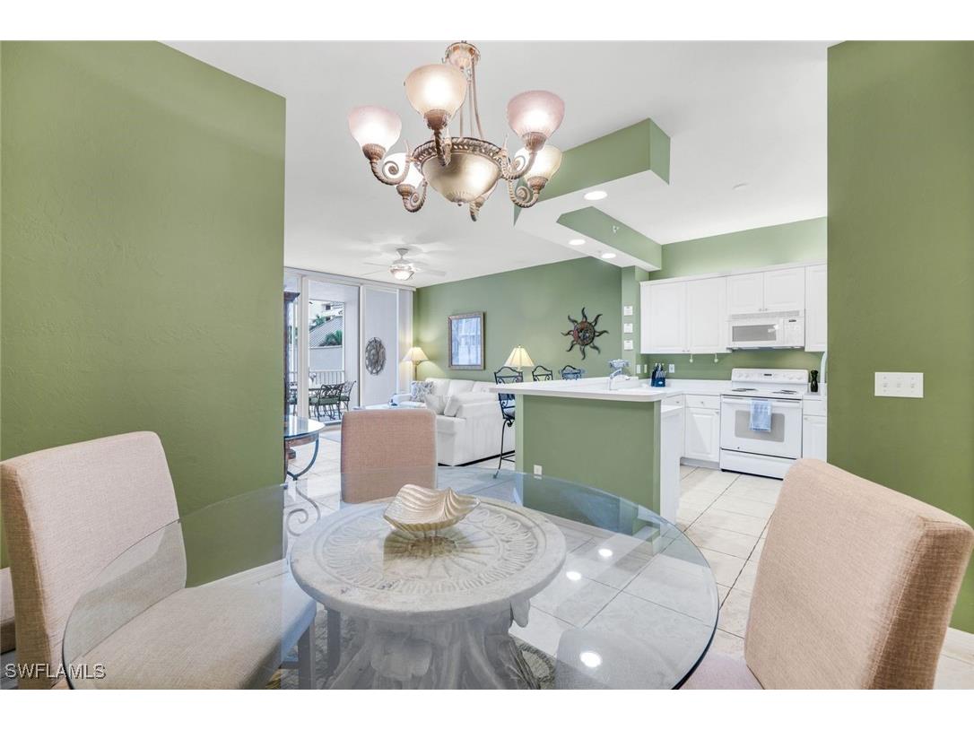 460 Launch Circle #202 Naples FL 34108 225067430 image8