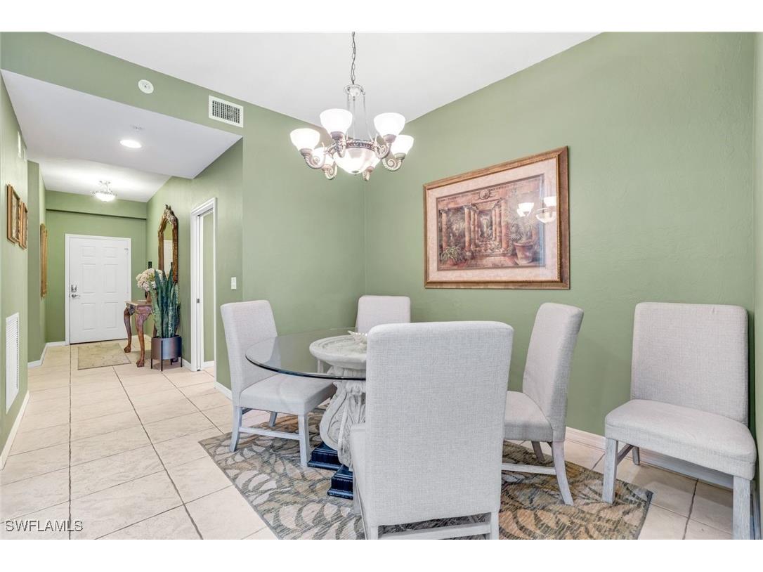 460 Launch Circle #202 Naples FL 34108 225067430 image9