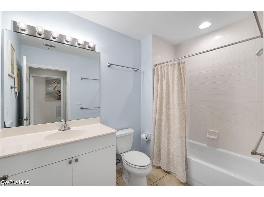 460 Launch Circle #202 Naples FL 34108 226024255 image16