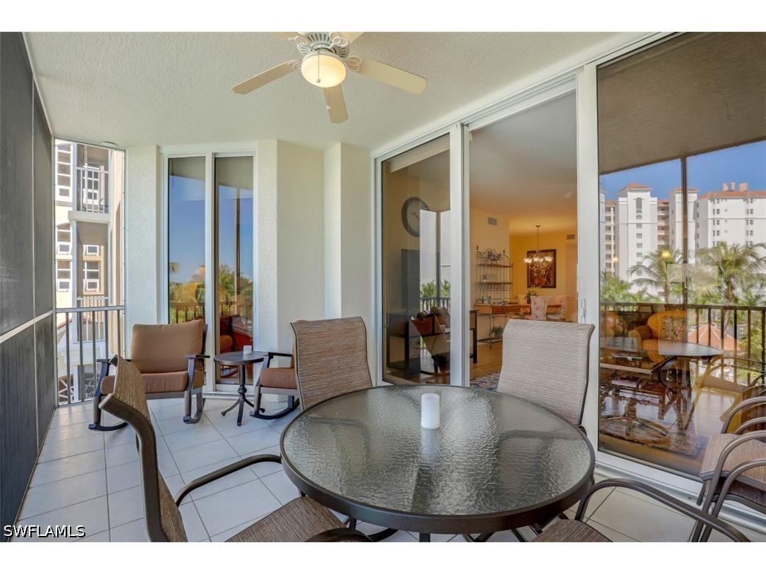 460 Launch Circle #403 Naples FL 34108 226018429 image1