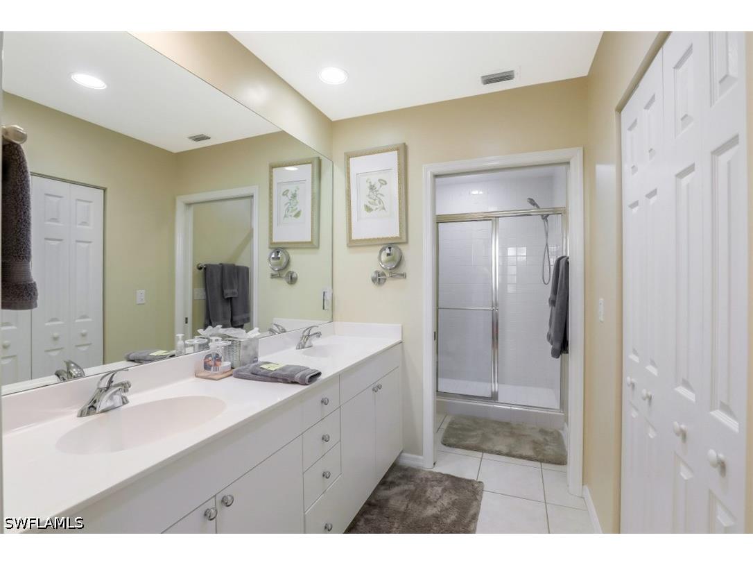 460 Launch Circle #403 Naples FL 34108 226018429 image14