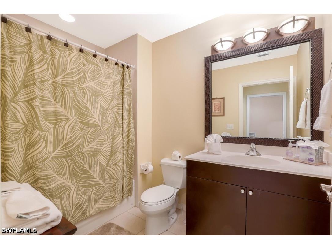 460 Launch Circle #403 Naples FL 34108 226018429 image17