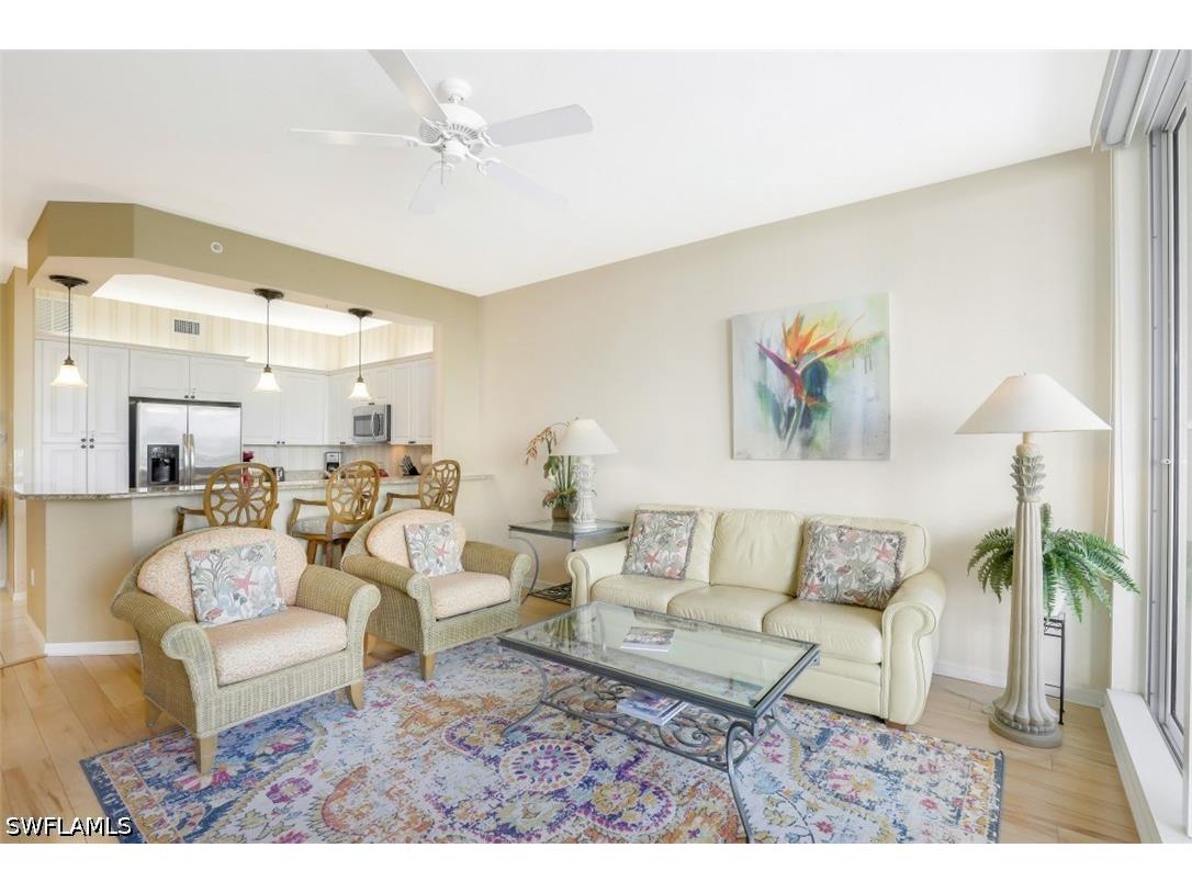460 Launch Circle #403 Naples FL 34108 226018429 image3