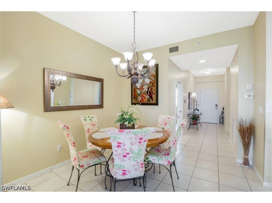 460 Launch Circle #403 Naples FL 34108 226018429 image6