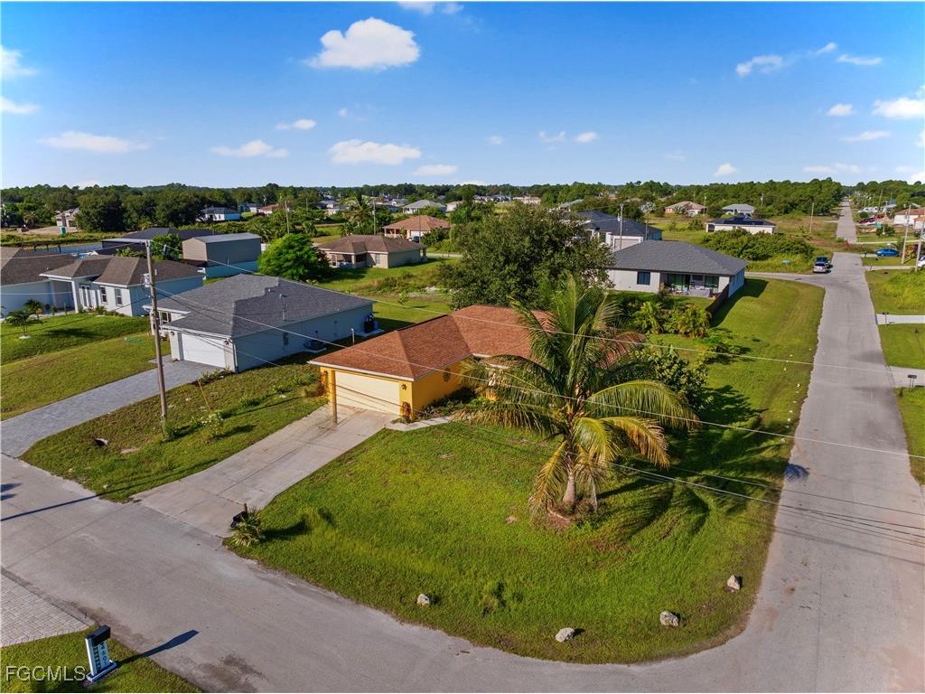 4600 Flora Avenue S Lehigh Acres FL 33976 2025013719 image2