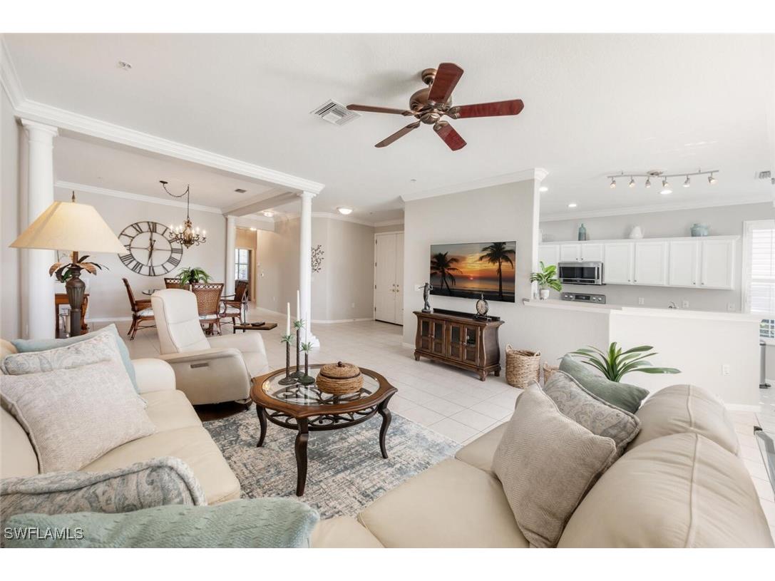 4600 Winged Foot Way #101 Naples FL 34112 224094076 image1