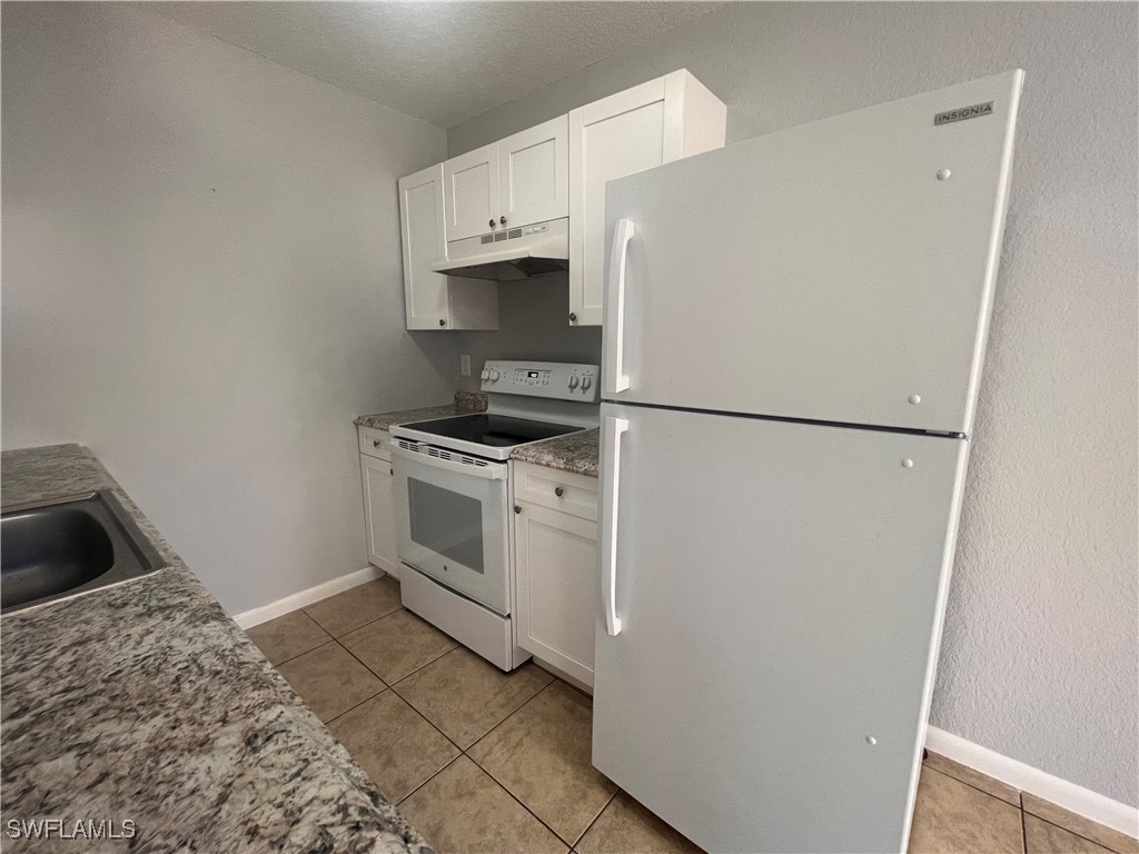 4601 Bayshore Drive #A1 Naples FL 34112 225071074 image5