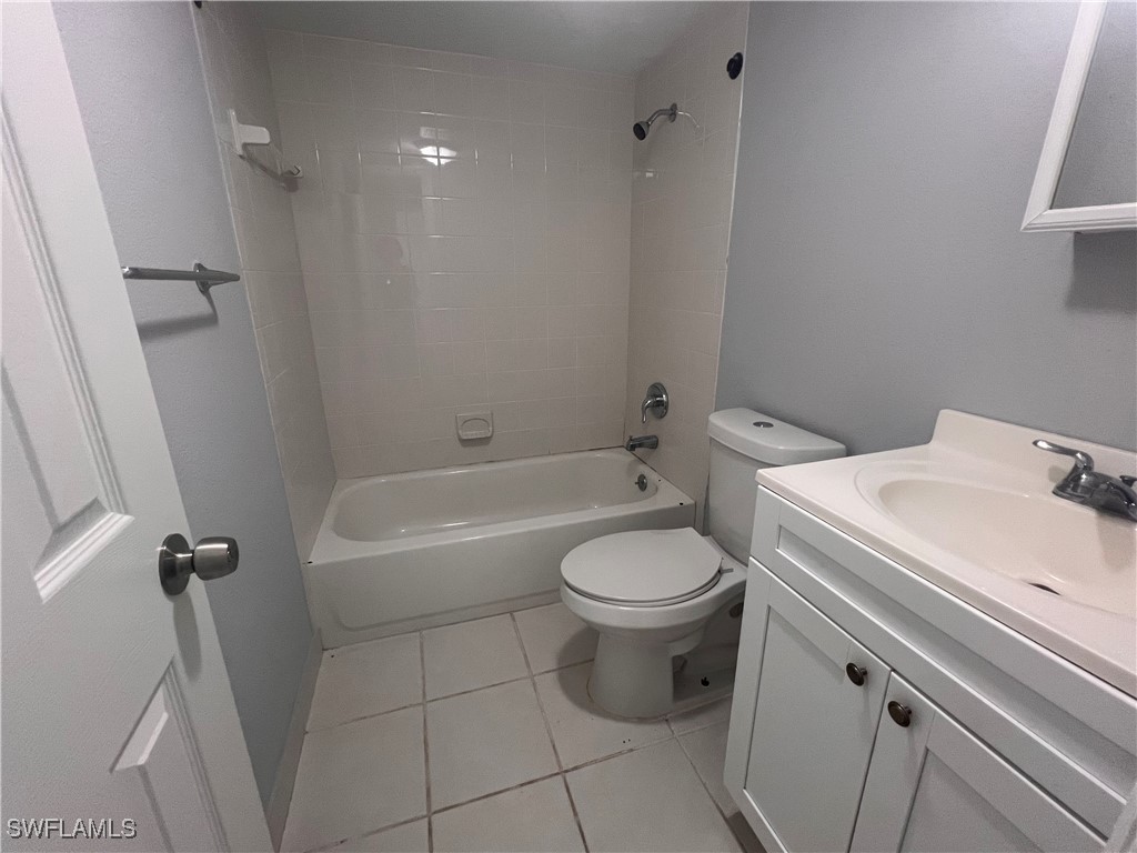 4601 Bayshore Drive #A1 Naples FL 34112 225071074 image6