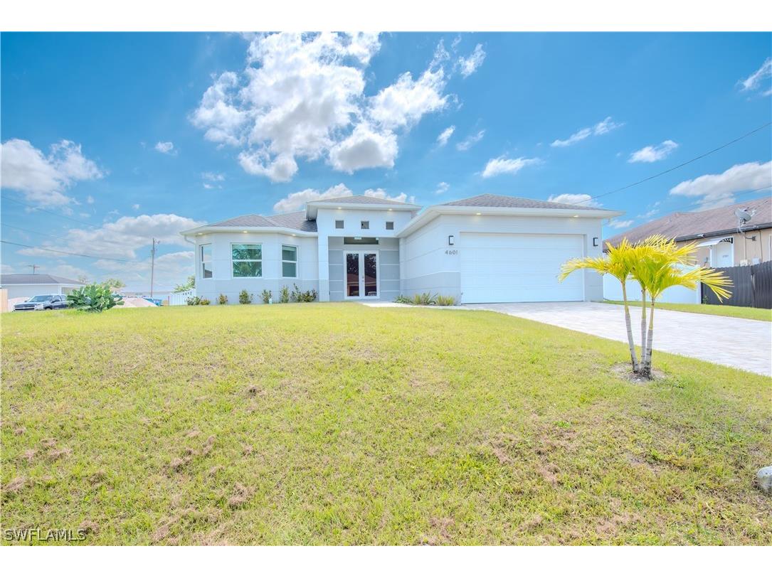 4601 Flora Avenue S Lehigh Acres FL 33976 224035014 image1