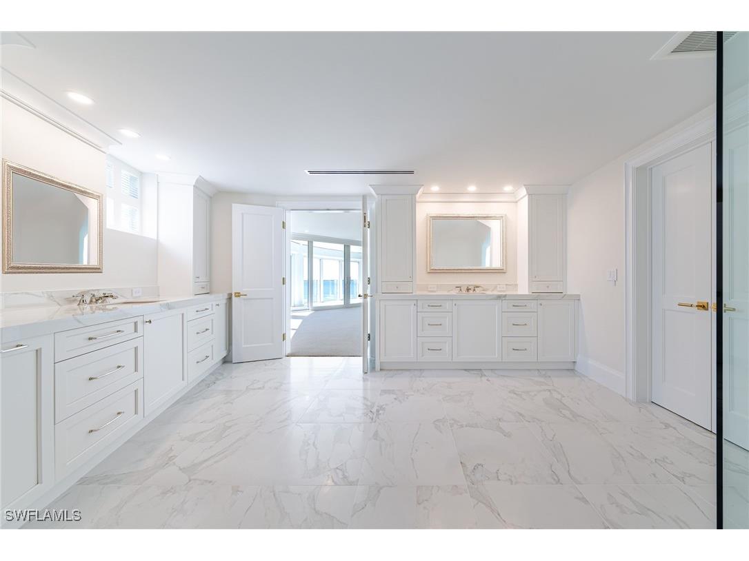 4601 Gulf Shore Boulevard N #17 Naples FL 34103 225072742 image13