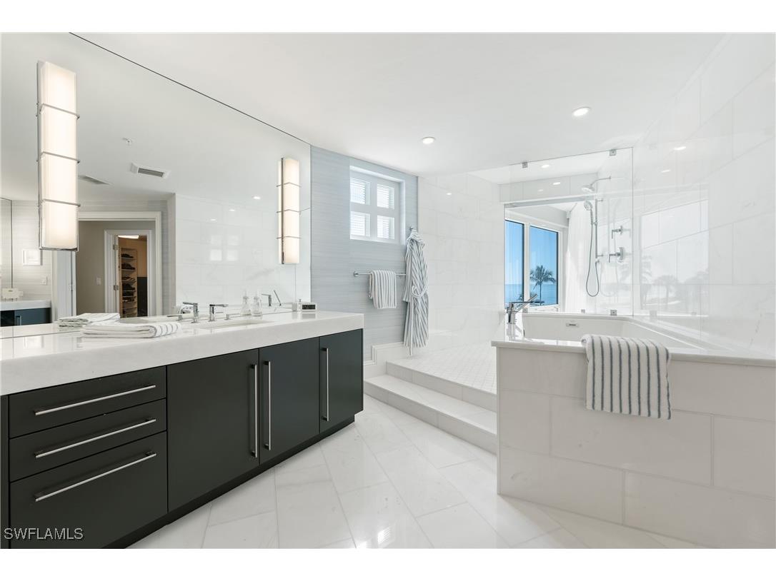 4601 Gulf Shore Boulevard N #3 Naples FL 34103 226000527 image22
