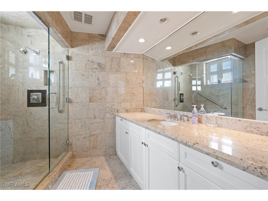 4601 Gulf Shore Boulevard N #3 Naples FL 34103 226000527 image28