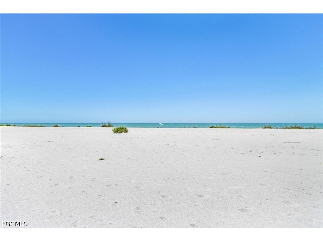 4601 Rue Belle Mer Sanibel FL 33957 2026023320 image10