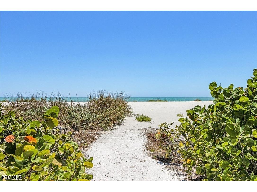 4601 Rue Belle Mer Sanibel FL 33957 2026023320 image4