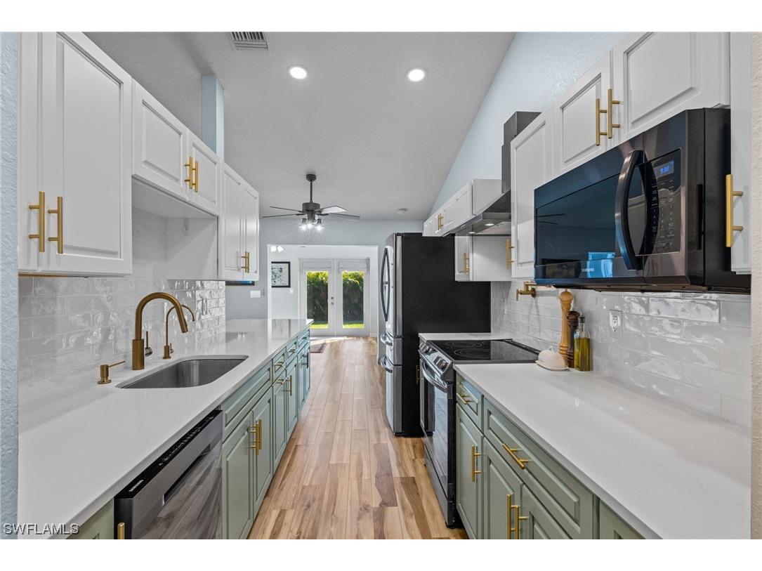 4601 SW 10th Avenue Cape Coral FL 33914 224010720 image1