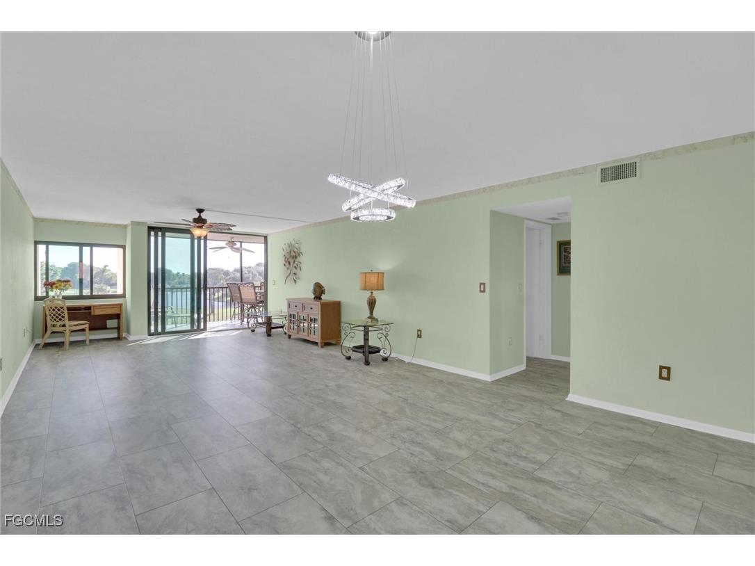 4604 Flagship Drive #305 Fort Myers FL 33919 2025018855 image8