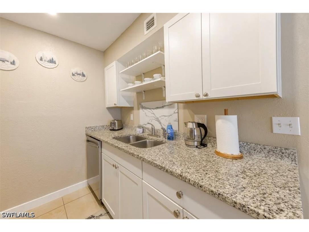 4605 Bayshore Drive #G2 Naples FL 34112 226016327 image7