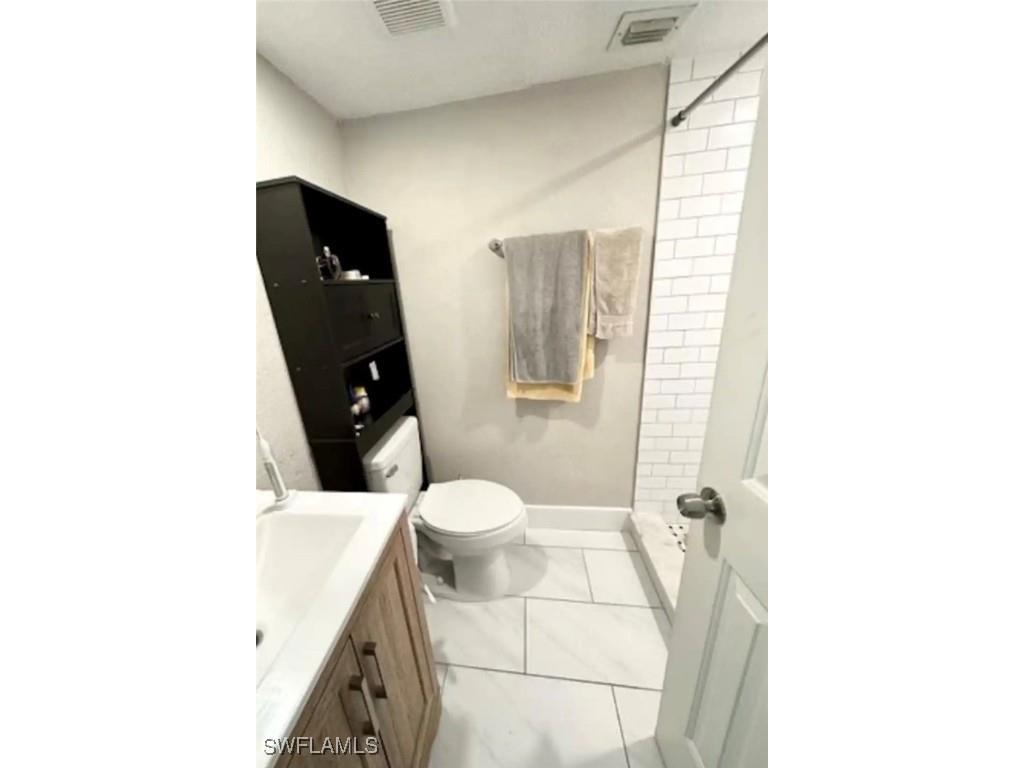 4605 Bayshore Dr. #G2 Naples FL 34112 226001330 image12