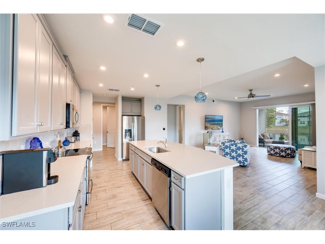 4607 Arboretum Circle #103 Naples FL 34112 226004842 image6