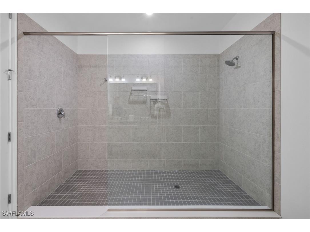 4607 Arboretum Circle #202 Naples FL 34112 225074781 image26