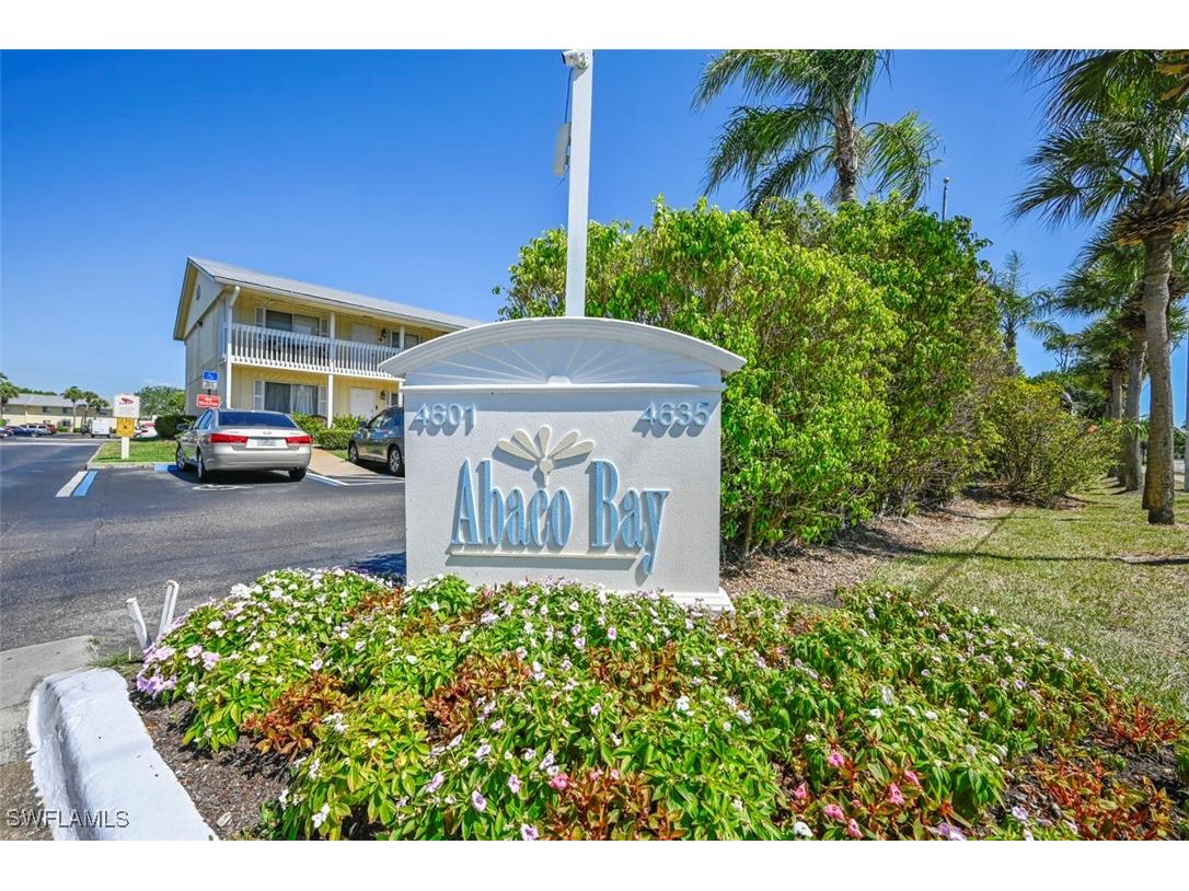 4607 Bayshore Drive #K7 Naples FL 34112 225076243 image1