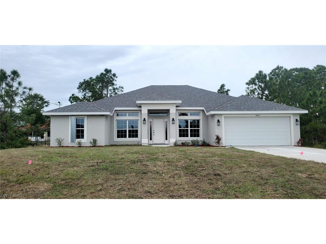 4607 Jane Avenue N Lehigh Acres FL 33971 223067413 image1