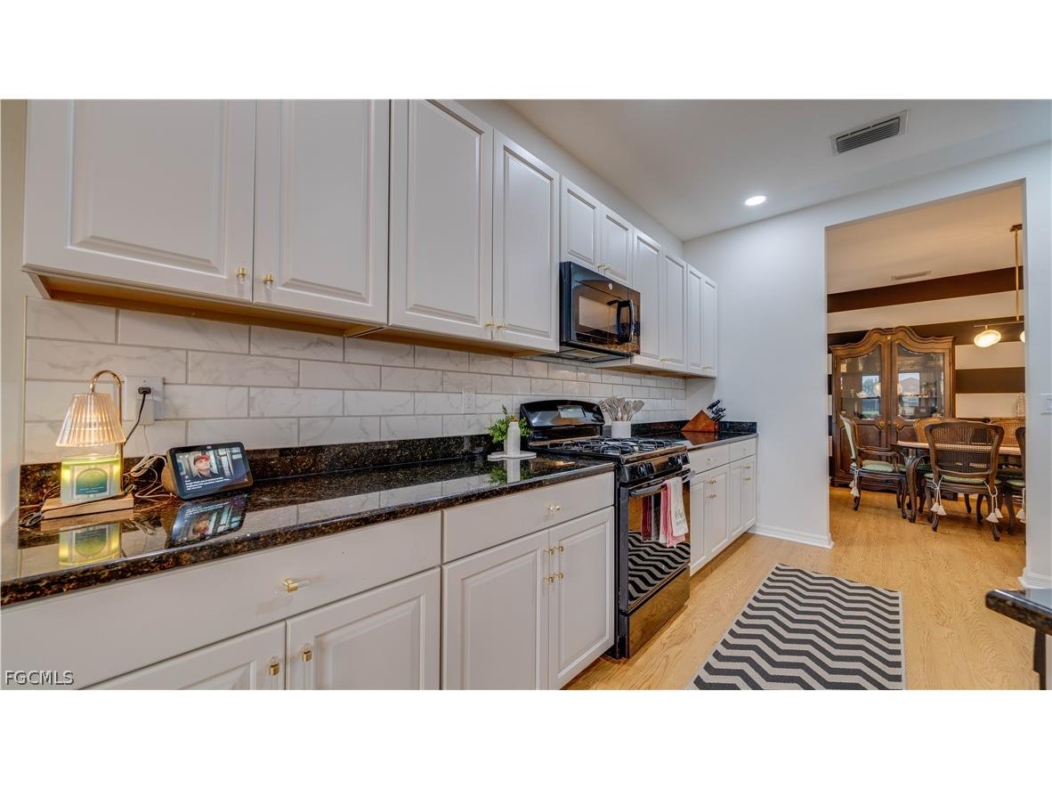 4607 Mystic Blue Way Fort Myers FL 33966 2026009639 image10