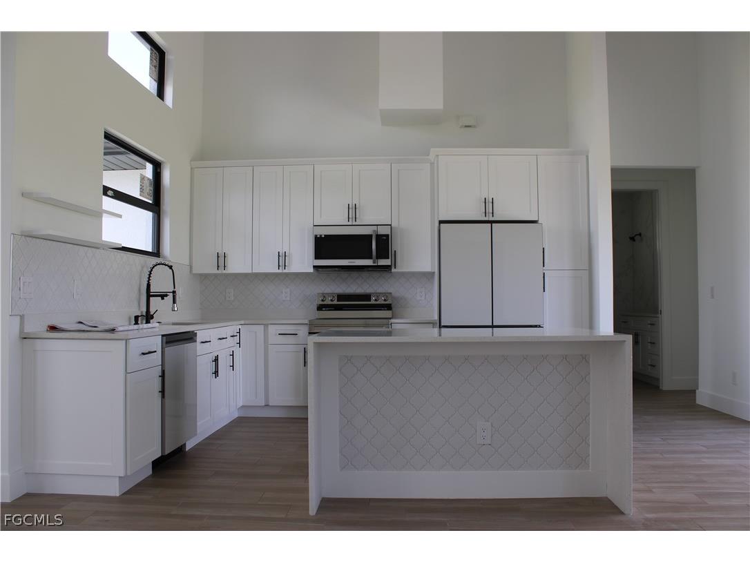 4607 NW 31st Terrace Cape Coral FL 33993 2026012386 image3