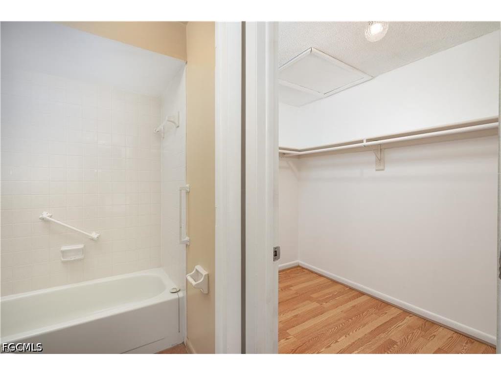 4608 SE 4th Place #6 Cape Coral FL 33904 2026028265 image17